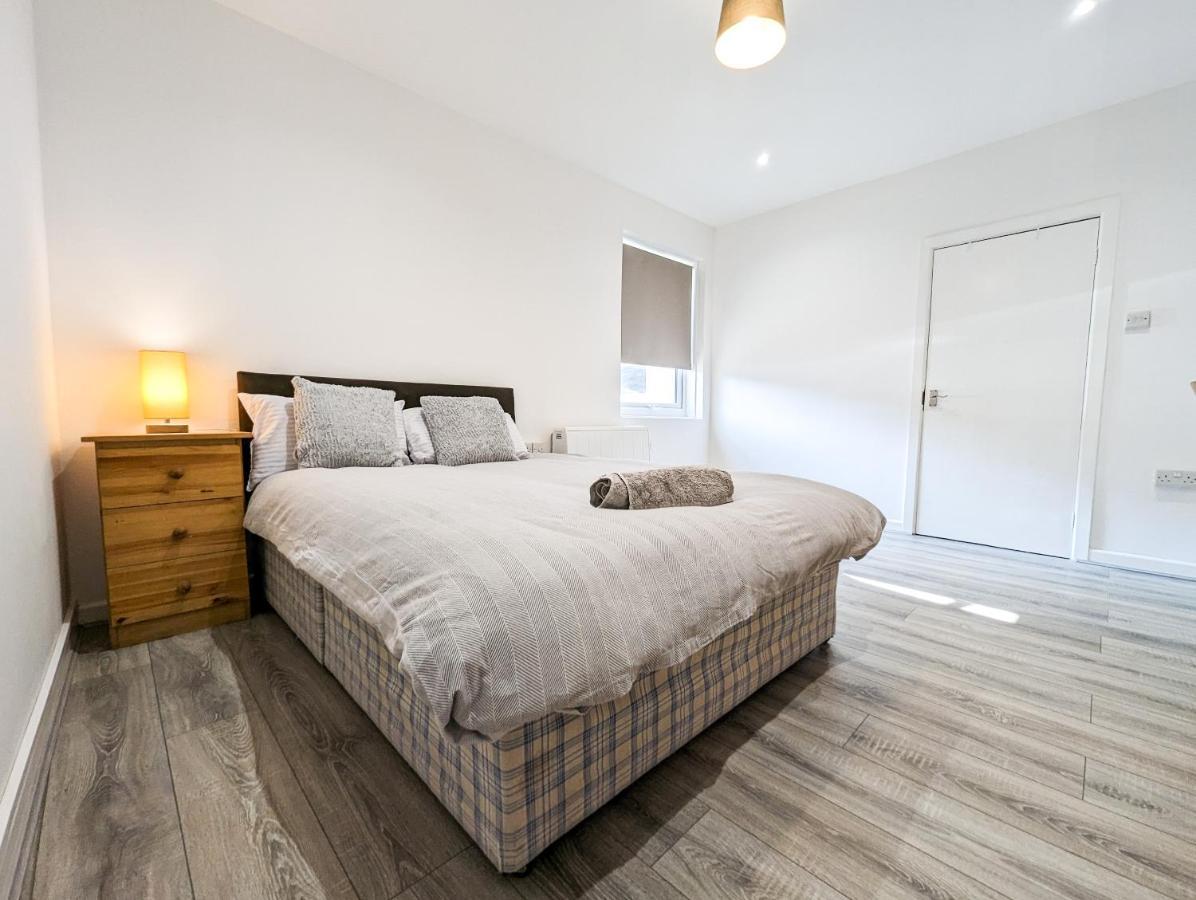 Cozy Central Apartments - With Private Kitchens & Bathrooms Portsmouth Extérieur photo